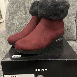 DKNY Abri Wedge Bootie size 9